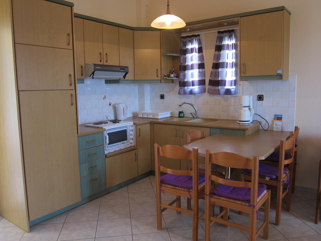 Stelios Apartments Istron Zimmer foto