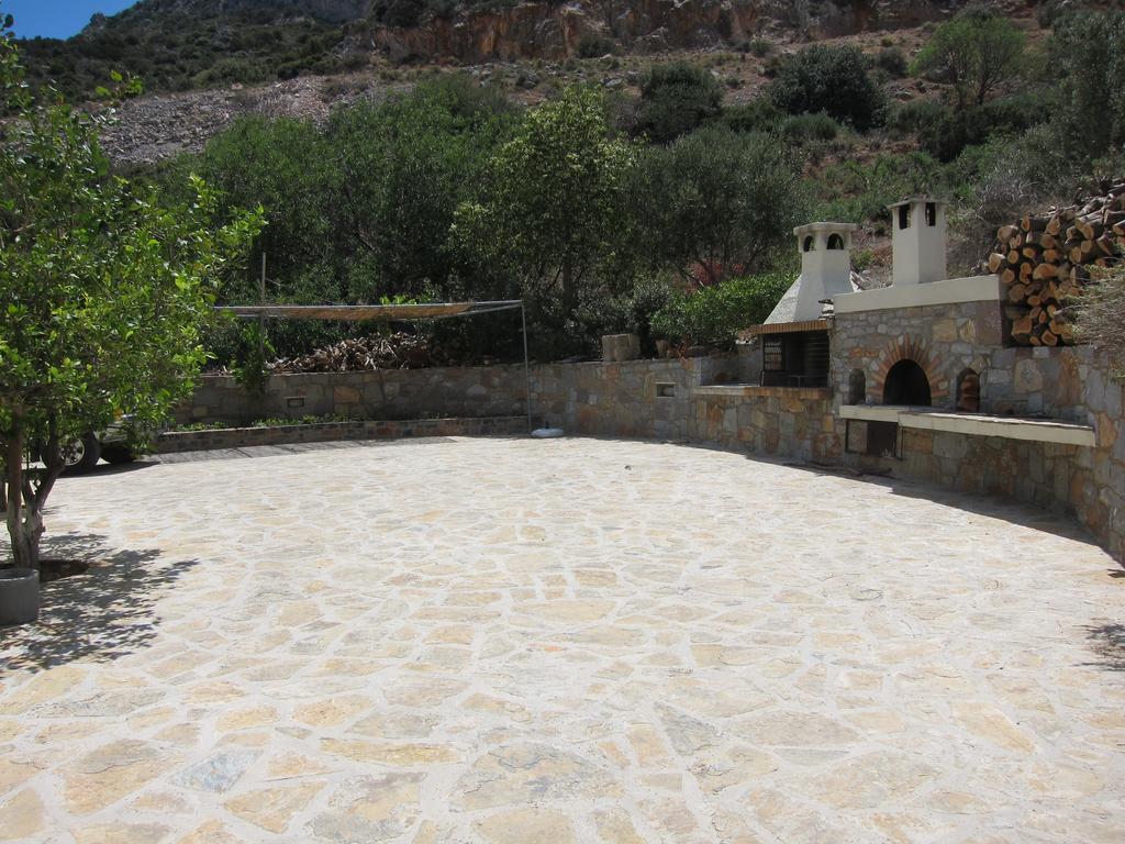 Stelios Apartments Istron Exterior foto