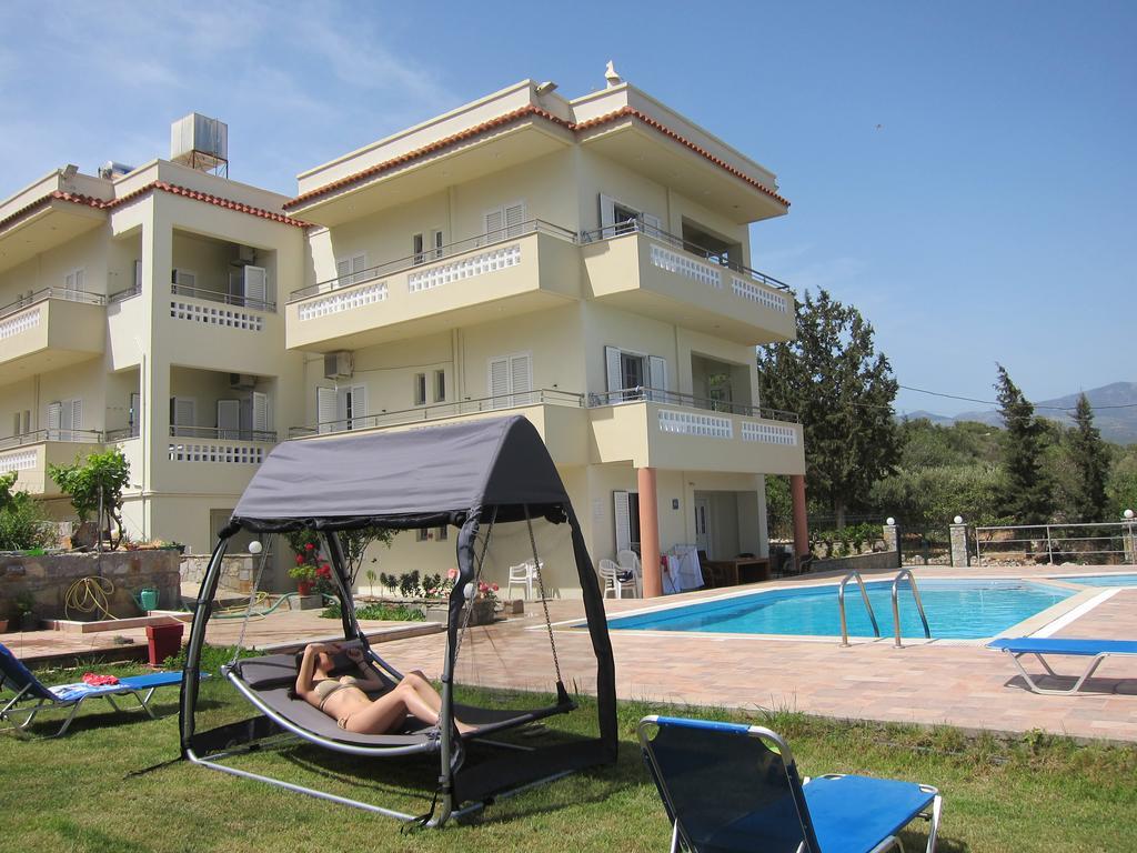 Stelios Apartments Istron Exterior foto